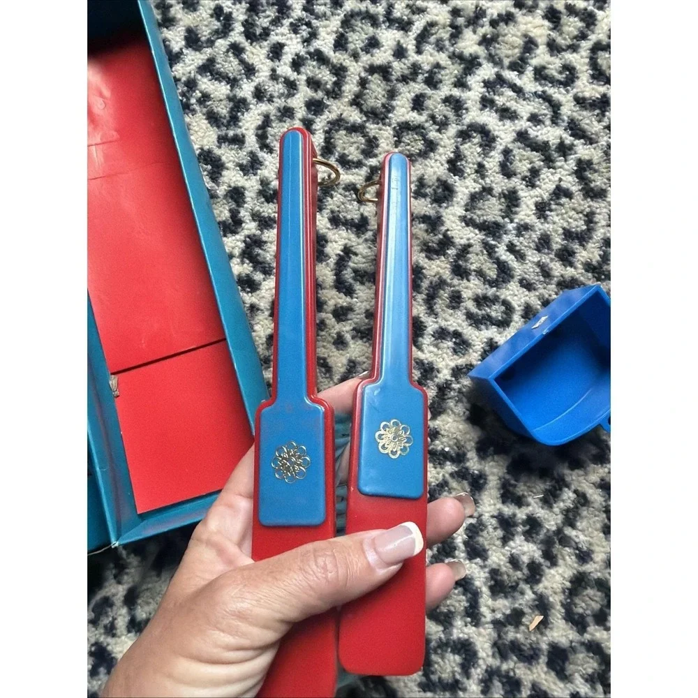 VTG 1960s Wall Hanging Shoeshine Station Brush and Shoehorn Set in Original Box